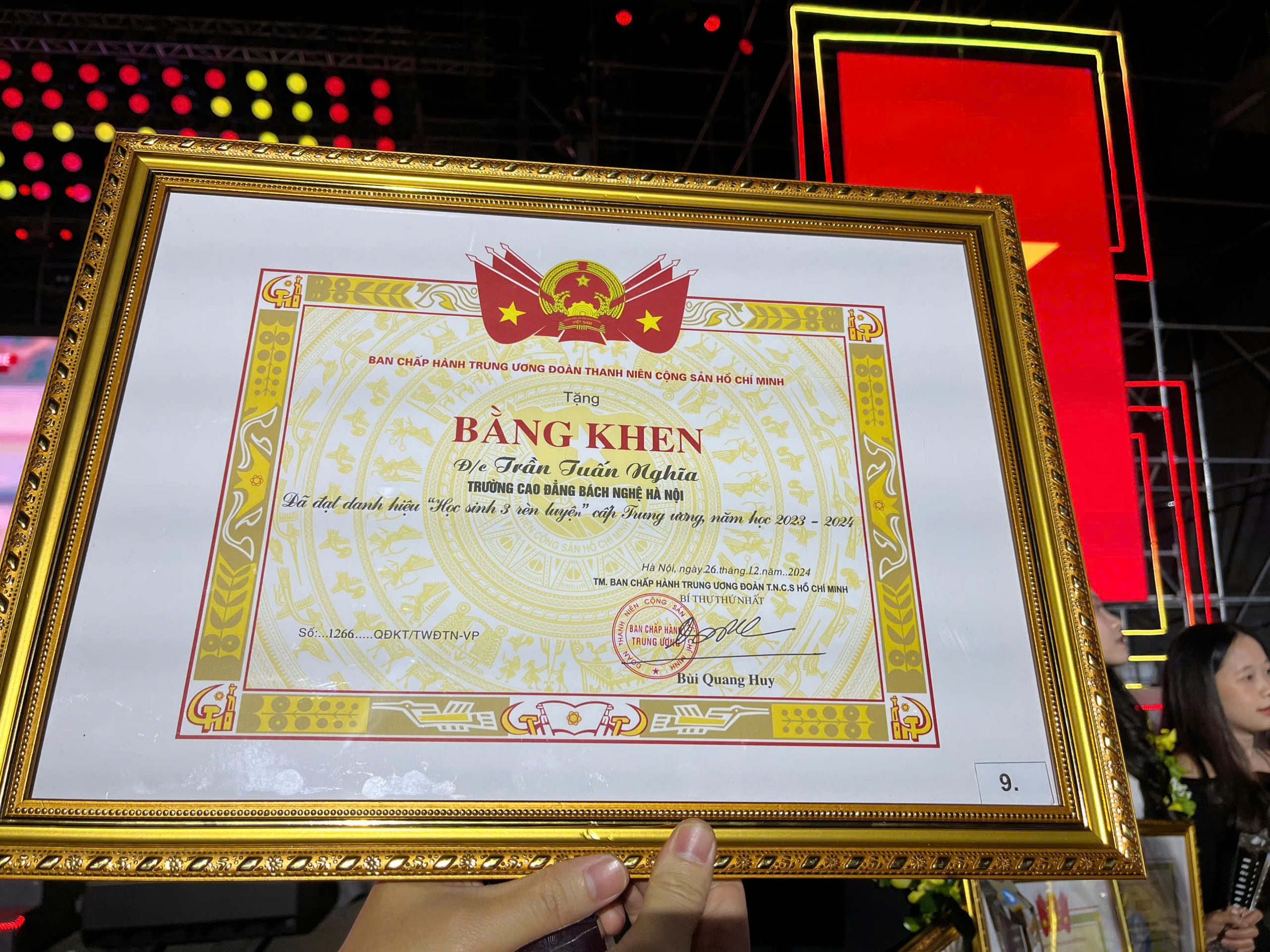 Z6420263155788_ff05910616d7a6d0f19814faf4079b1f