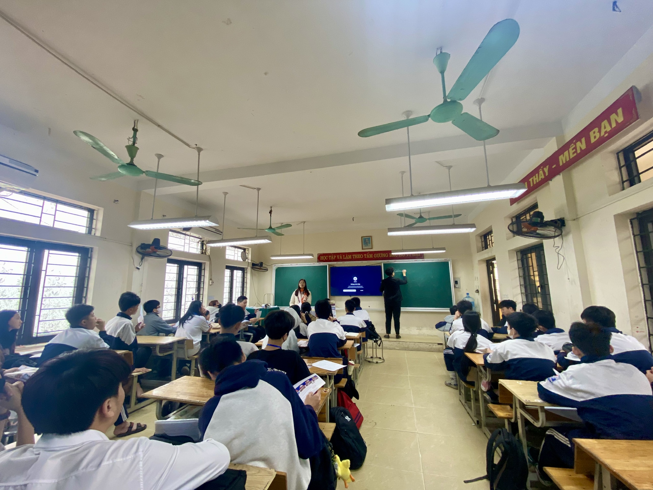 Z6466051441949_bb084efe87cc8b437d2353070914ab65