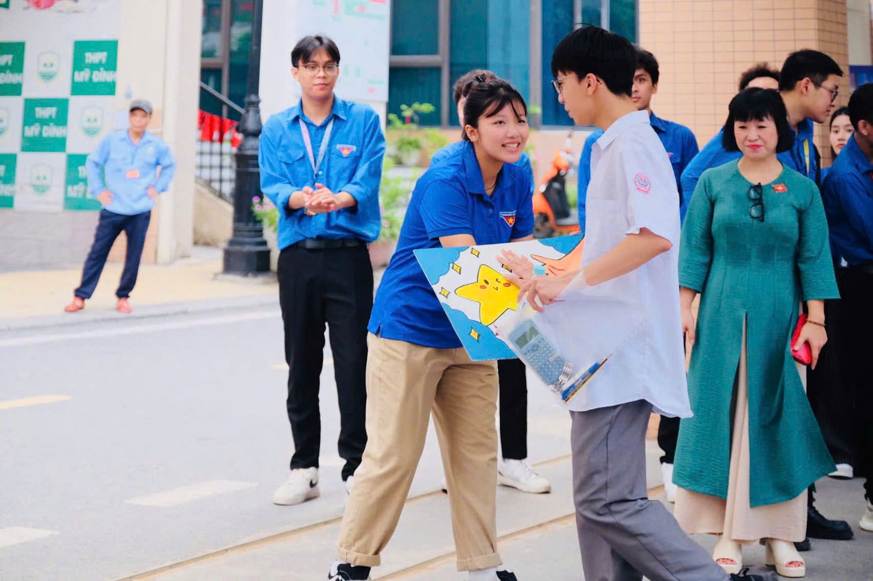 Z6742823665960_2ab0bd15676c2b96429d1526c367b060