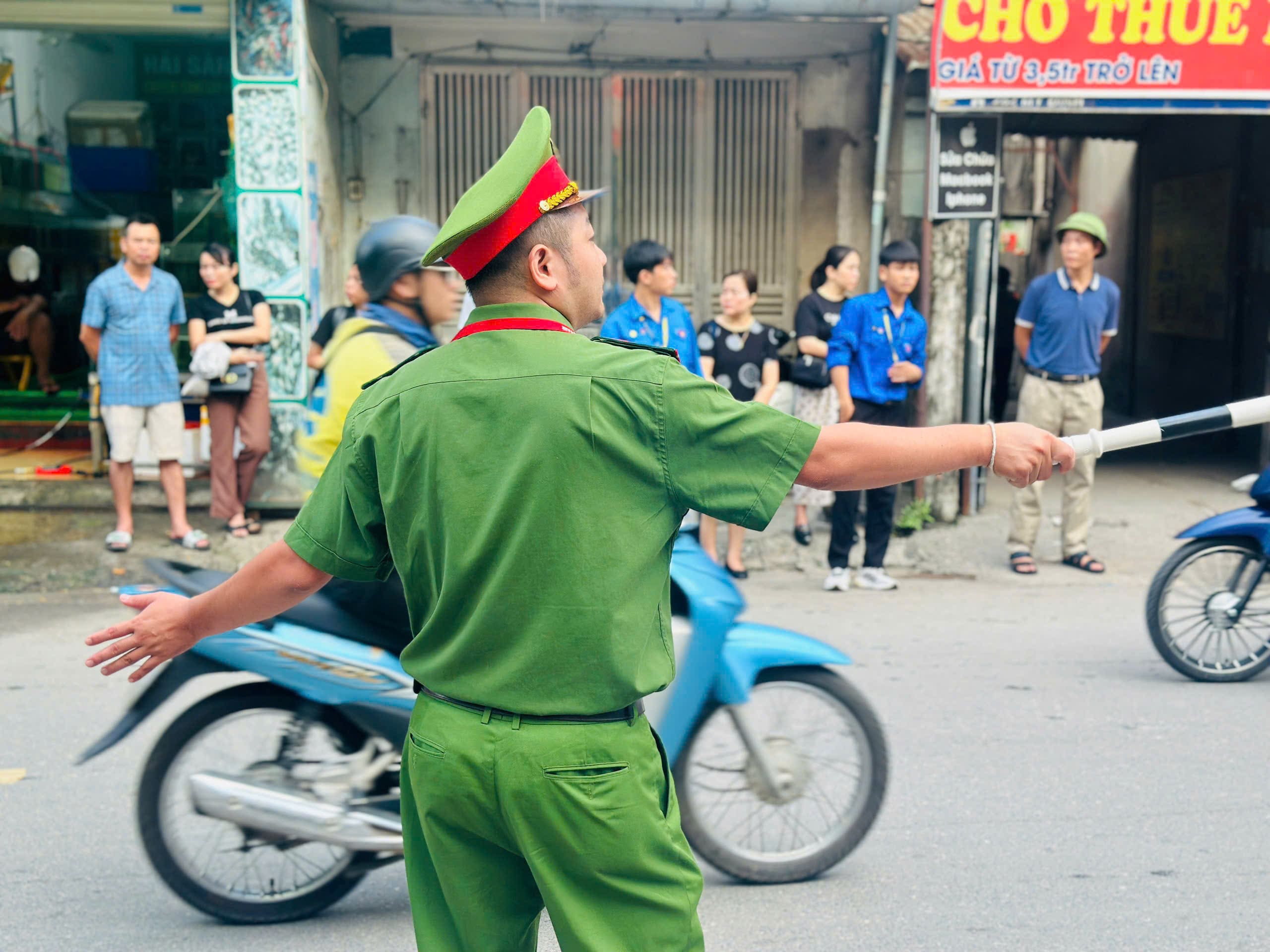 Z6742823676525_46299c1f61e5e6584d7785f4e899bb20