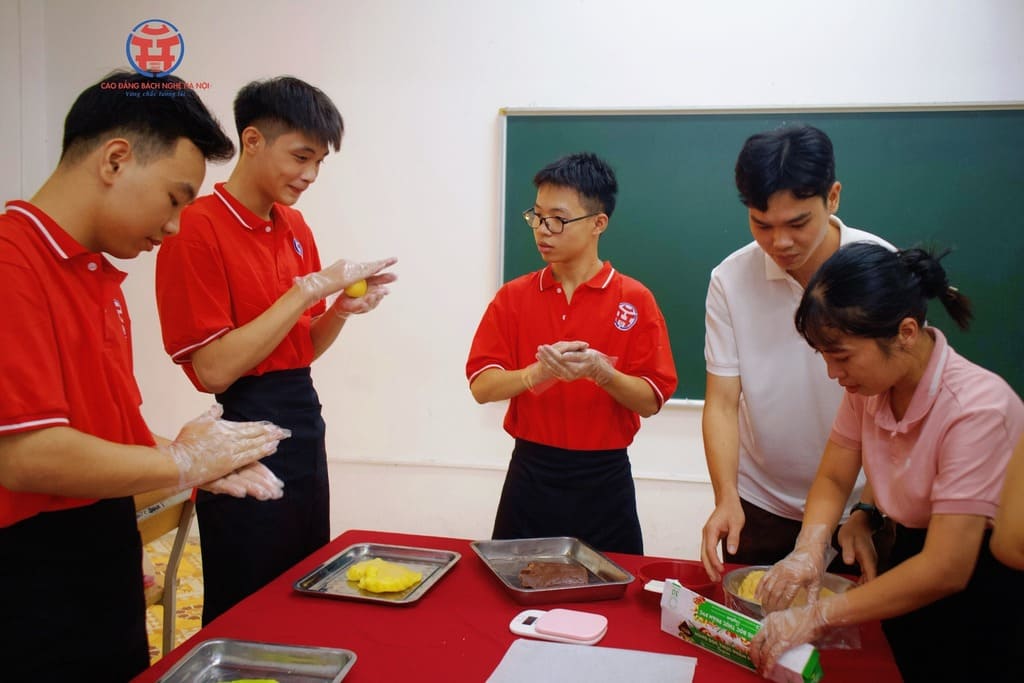 558364141_1385767466881842_3110541483205484231_n