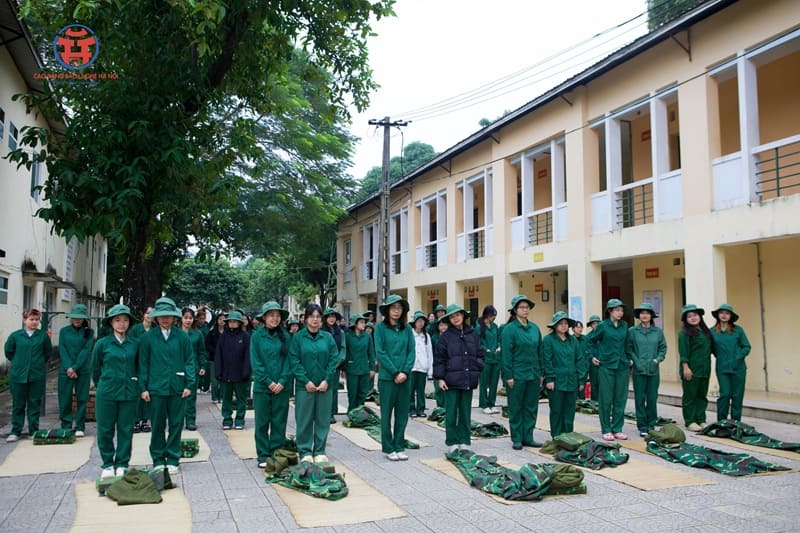 NgÀy ĐẦu NhẬp NgŨ