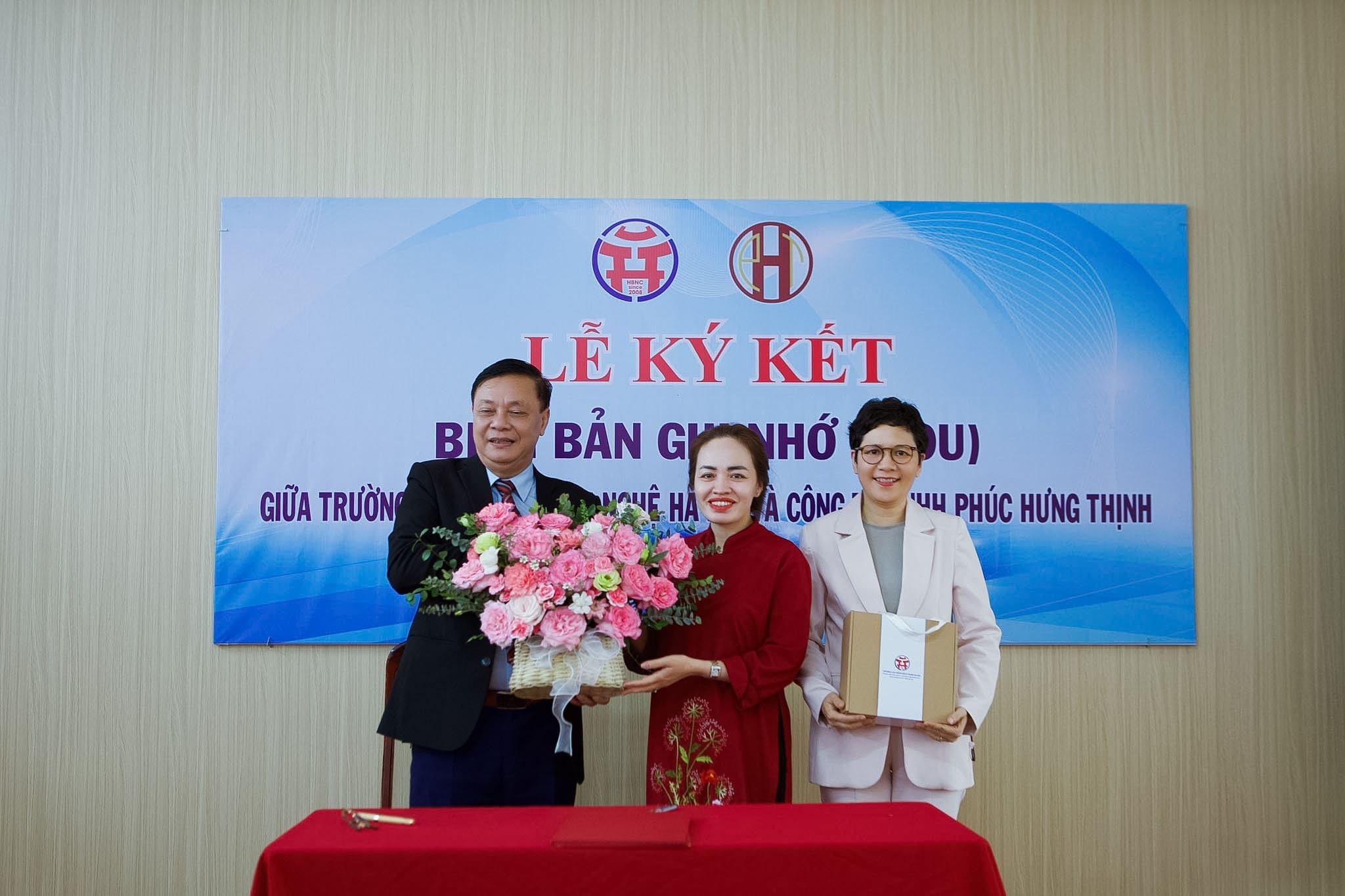 619682339_1480719490719972_7142924189236327409_n